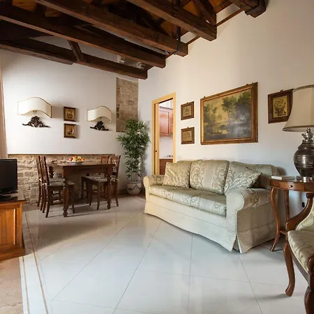 San Giacomo Lejlighed *